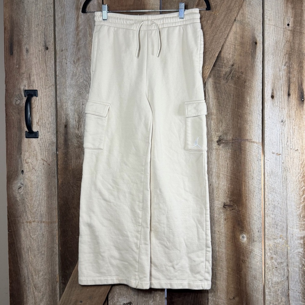 Jordan Girls Y2K Wide Leg Cargo Joggers Size Large (12-13 yrs)